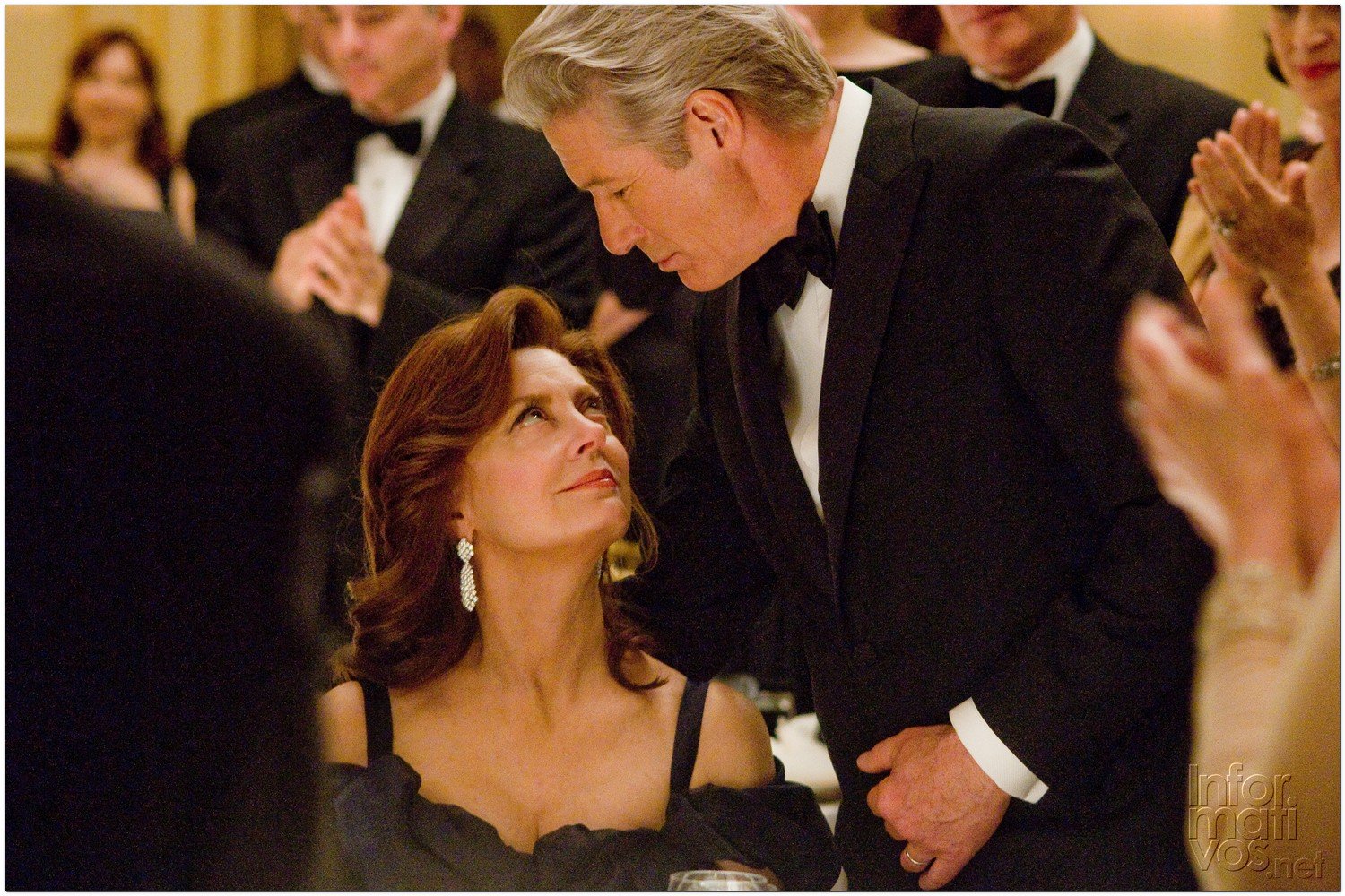 Imagen de "EL FRAUDE",  protagonizado por Richard Gere, Susan Sarandon, Tim Roth, Brit Marling y Laetitia Casta, inaugurará la 60 edición del Festival Internacional de Cine de San Sebastián el próximo 21 de septiembre.