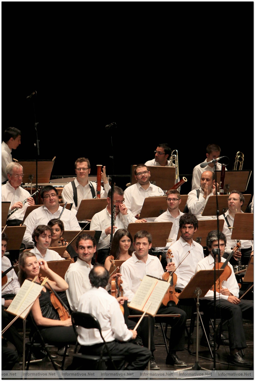 22AGO012.- Recital Lírico Jonas Kaufmann - Festival Castell de Peralada; Auditorio Parque del Castillo: el tenor Jonas Kaufmann acompañado por la Orquesta de Cadaqués dirigida por Jochen Rieder. Sus cinco bises dan idea del éxito de su interpretación