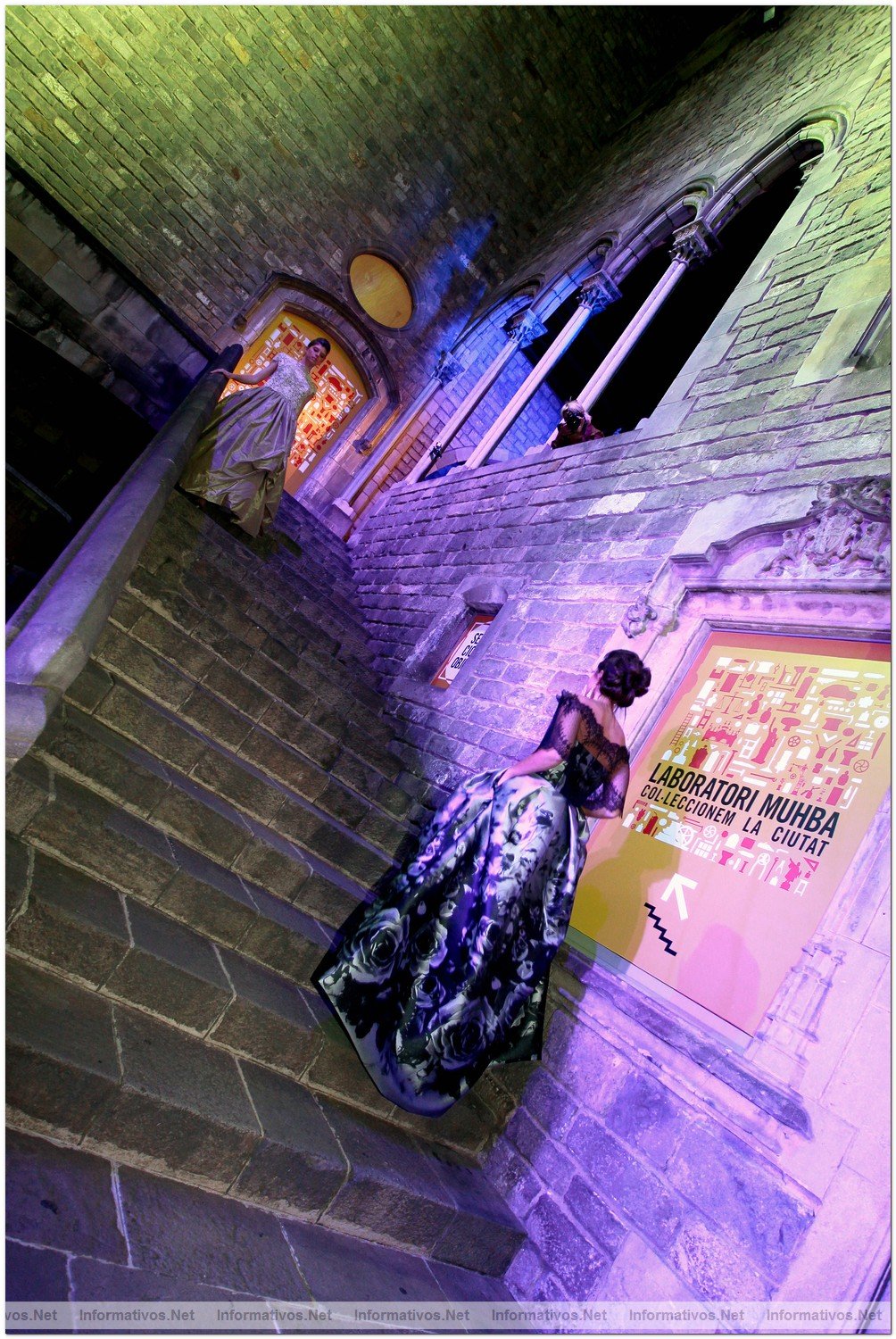 BCN06OCT012.- Desfile Colors al Gotic: diseño de Piedad Rodríguez
