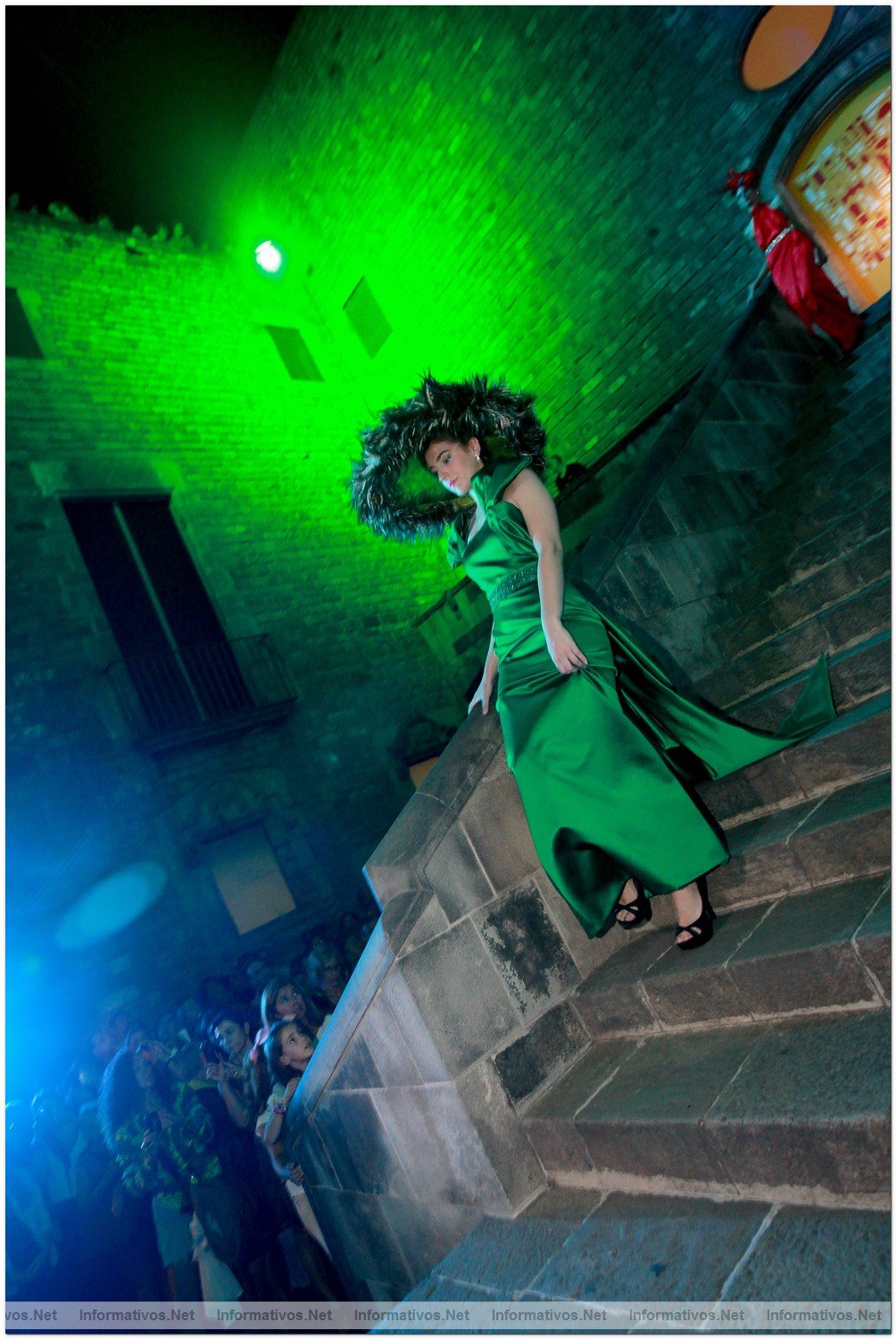BCN06OCT012.- Desfile Colors al Gotic: diseño de Gema R. Pares by Mireia Argente