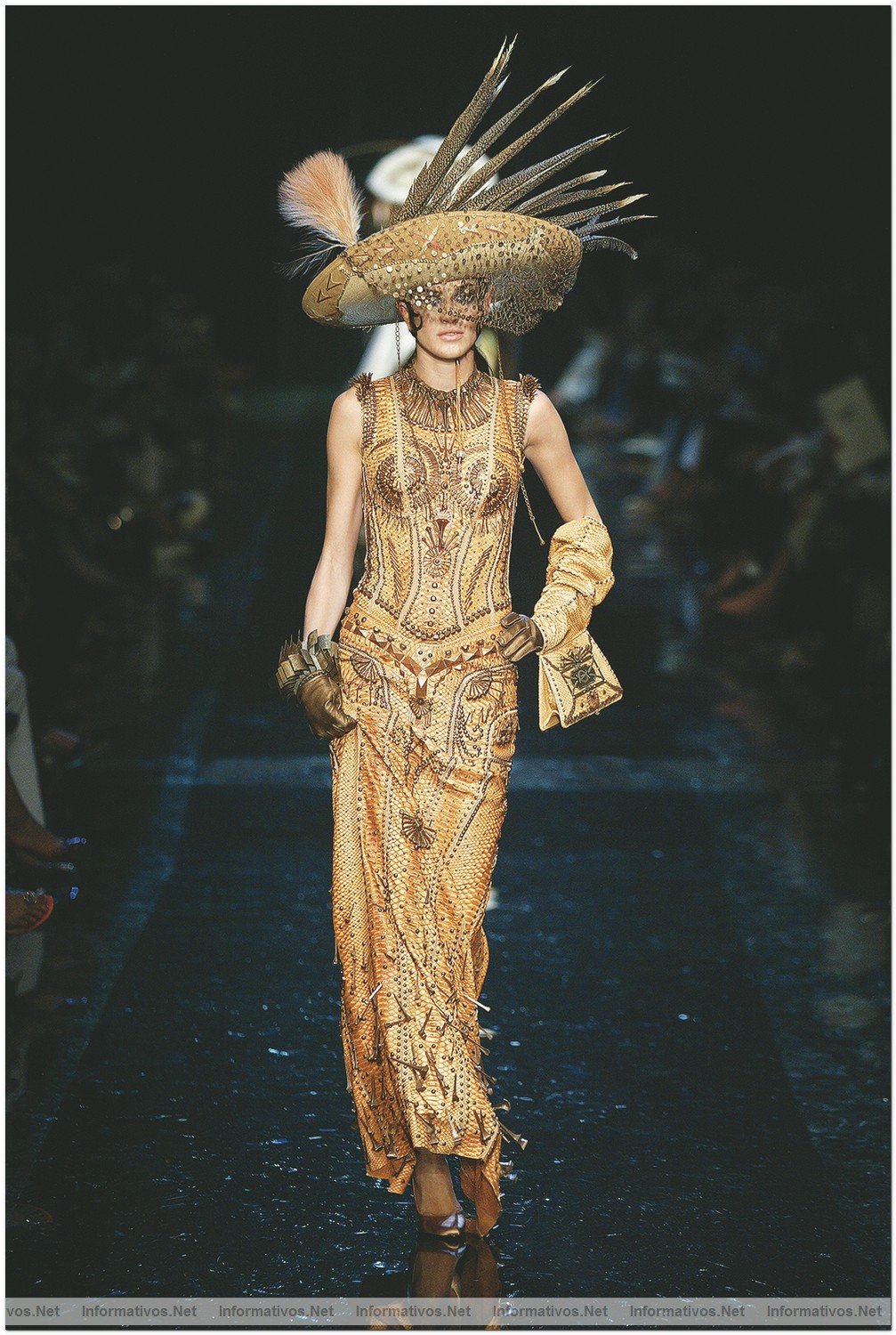 Exposición Jean Paul Gaultier. Universo de la moda: de la calle a las estrellas, en Madrid. Hasta el 6 de enero de 2013