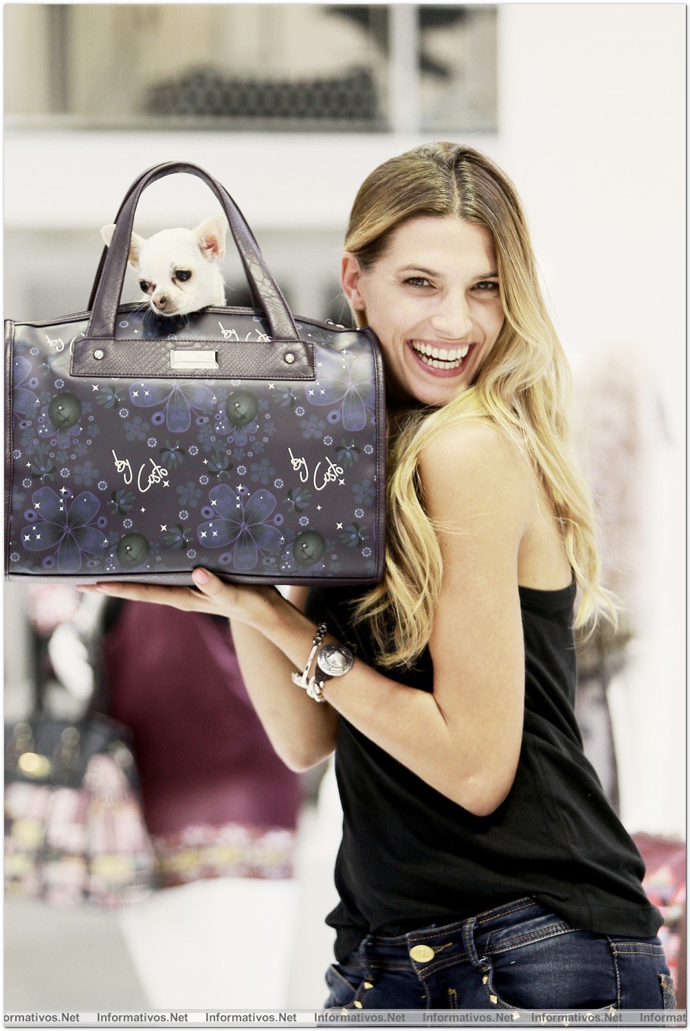 BCNOCT012.- La modelo Laura Sánchez protagonista de la campaña de la firma de bolsos, maletas y complementos Carpisa.