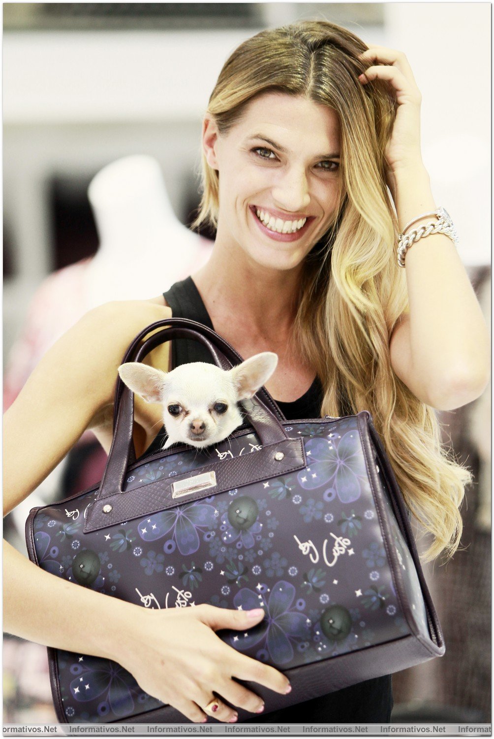 BCNOCT012.- La modelo Laura Sánchez protagonista de la campaña de la firma de bolsos, maletas y complementos Carpisa.