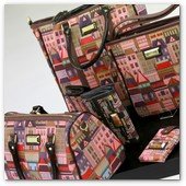 :: Pulse para Ampliar :: BCNOCT012.- La modelo Laura Sánchez protagonista de la campaña de la firma de bolsos, maletas y complementos Carpisa.
