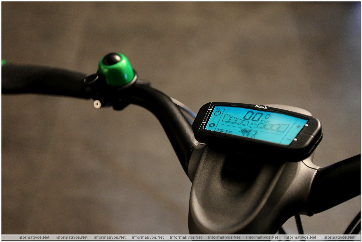 BCN18OCT012.- Probamos la nueva bicicleta Smart Electric Drive, con 100h de autonomía y 3 niveles de asistencia. ¡Nos ha encantado!