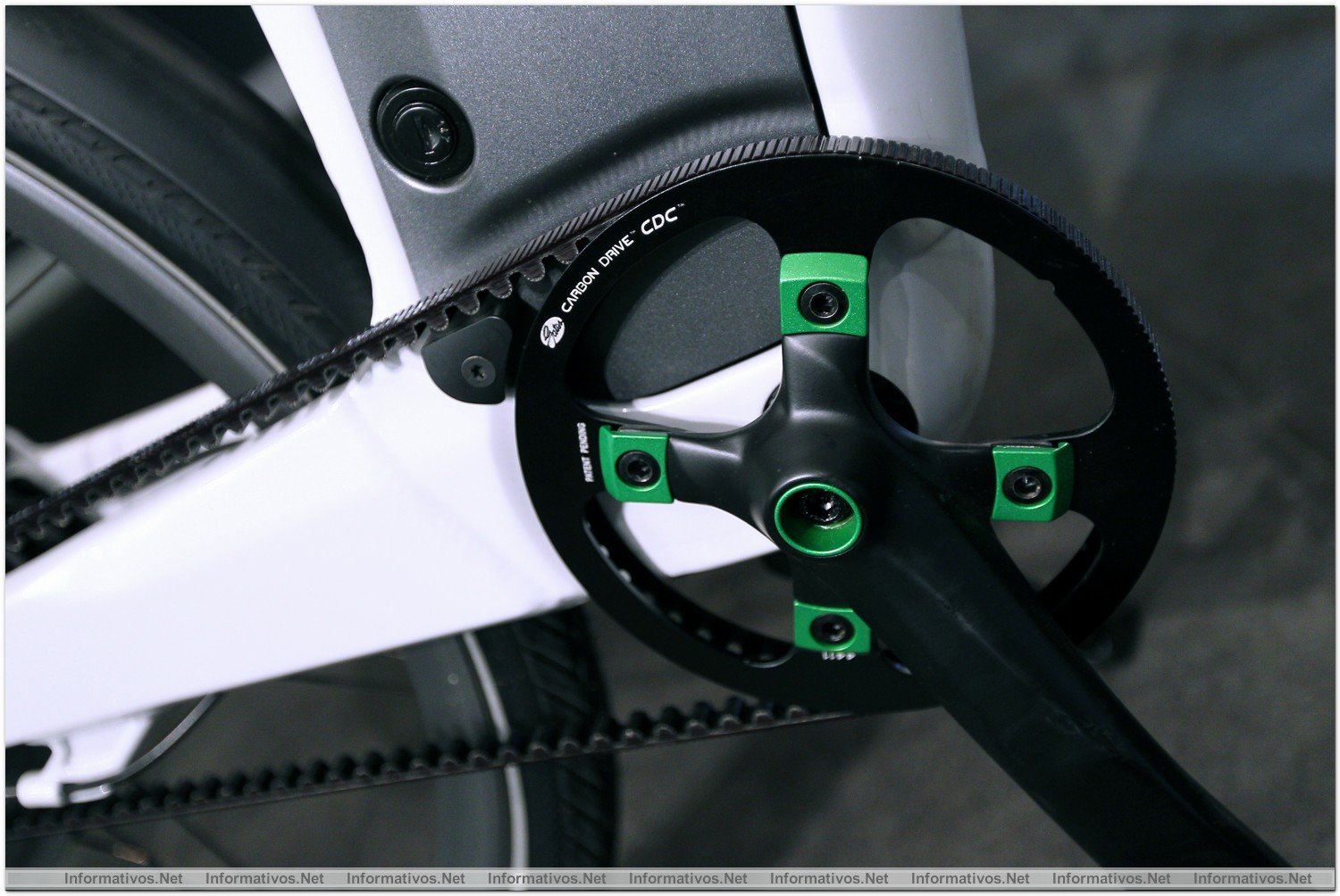BCN18OCT012.- Probamos la nueva bicicleta Smart Electric Drive, con 100h de autonomía y 3 niveles de asistencia. ¡Nos ha encantado!