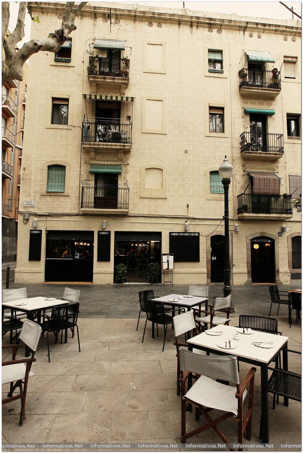 BCN30OCT012.- Restaurante L´Ostia, en el corazón de la Barceloneta. 