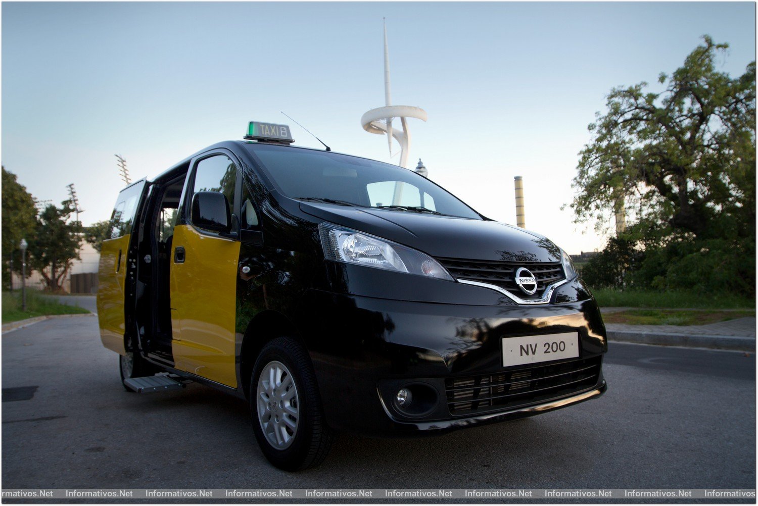 BCN22NOV012.- Nissan ha presentado el NV200 y el e-NV200 como el taxi de nueva generación para la ciudad de Barcelona. 