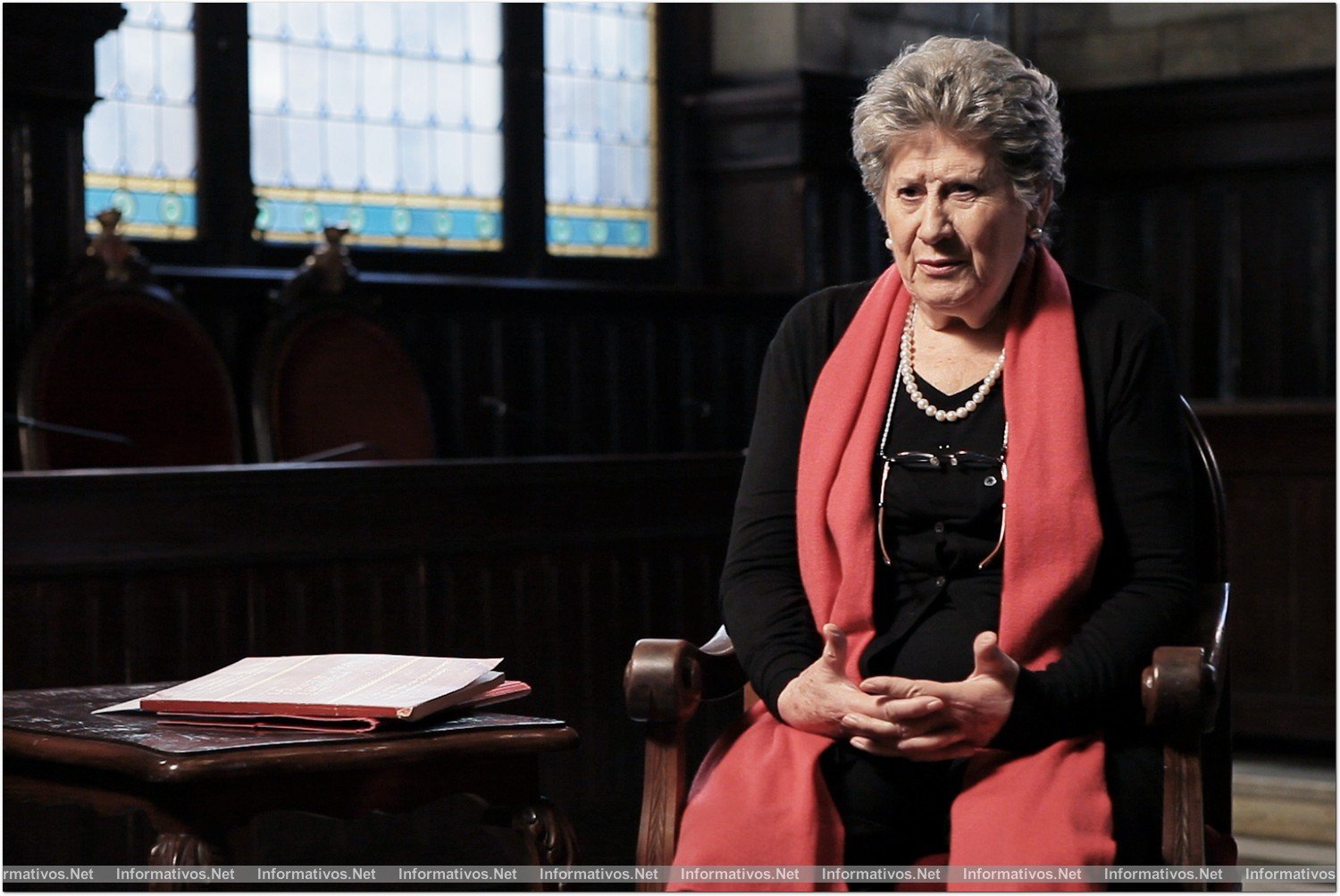 Fotograma de "Las Constituyentes" un documental de Oliva Acosta, que es un homenaje histórico a las Mujeres Parlamentarias en la Legislatura Constituyente