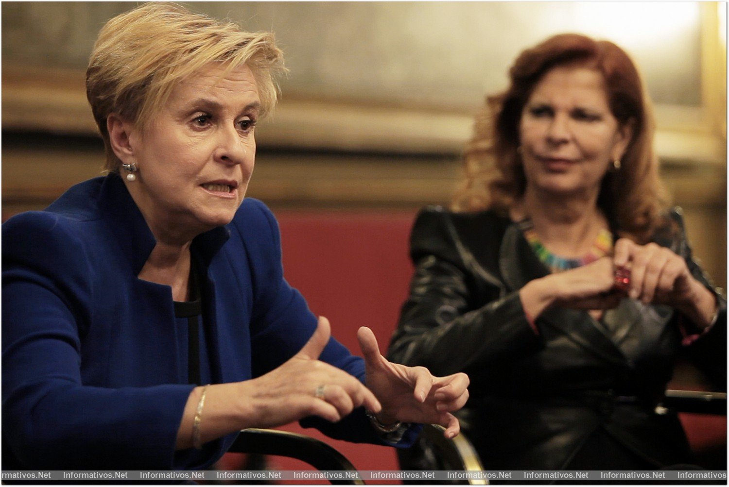 Fotograma de "Las Constituyentes" un documental de Oliva Acosta, que es un homenaje histórico a las Mujeres Parlamentarias en la Legislatura Constituyente