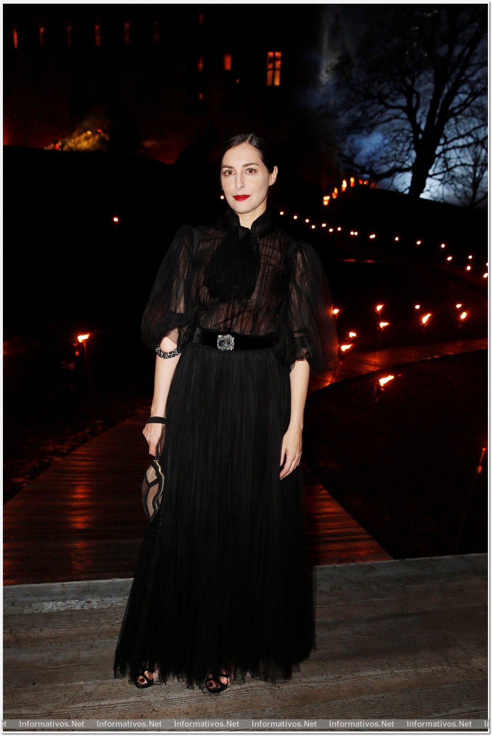 Desfile de Karl Lagerfeld para Chanel "Métiers d´Art" 2012/2013 en Escocia: PHOTOCALL - Amira Casar 