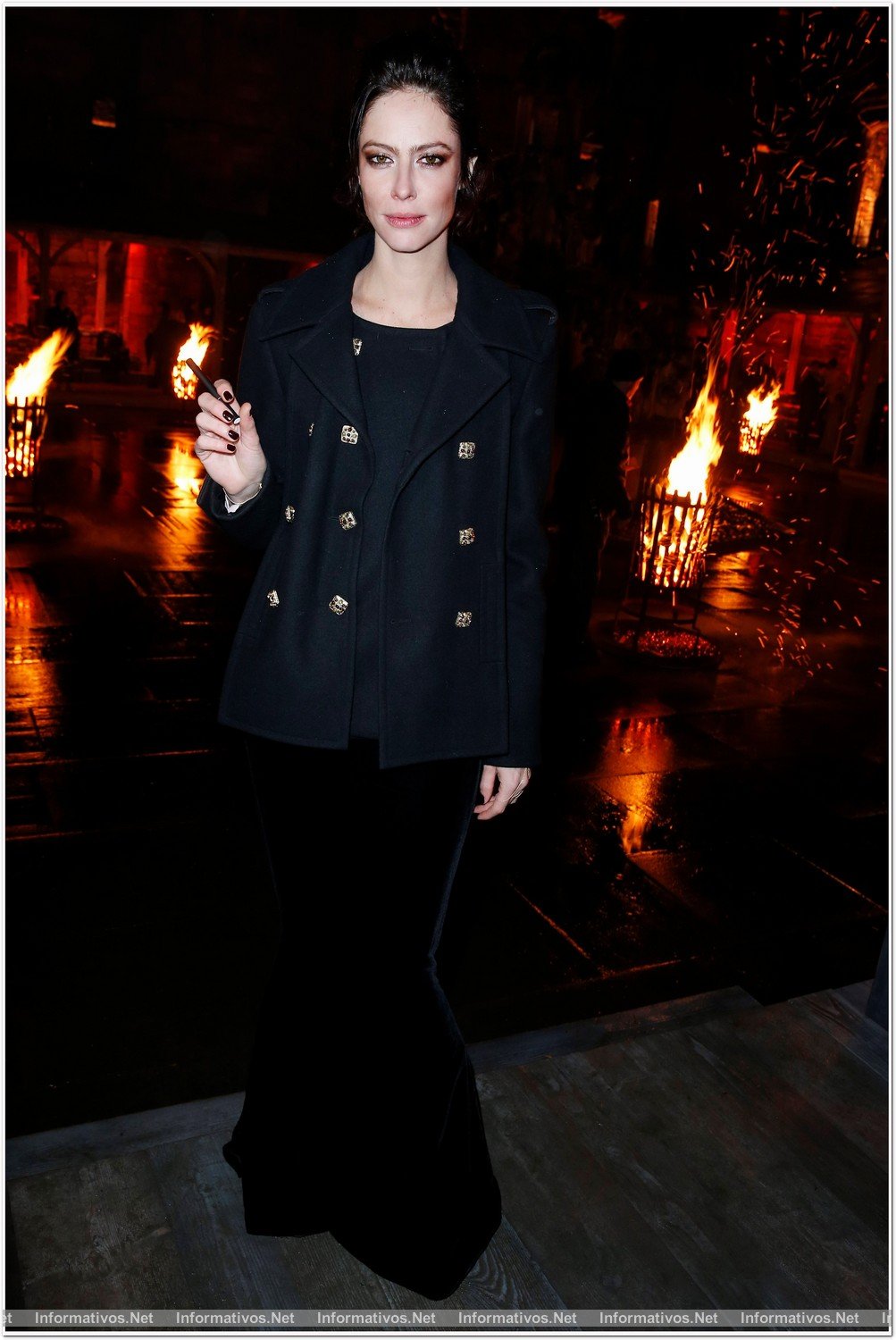 Desfile de Karl Lagerfeld para Chanel "Métiers d´Art" 2012/2013 en Escocia: PHOTOCALL - Anna Mouglalis 