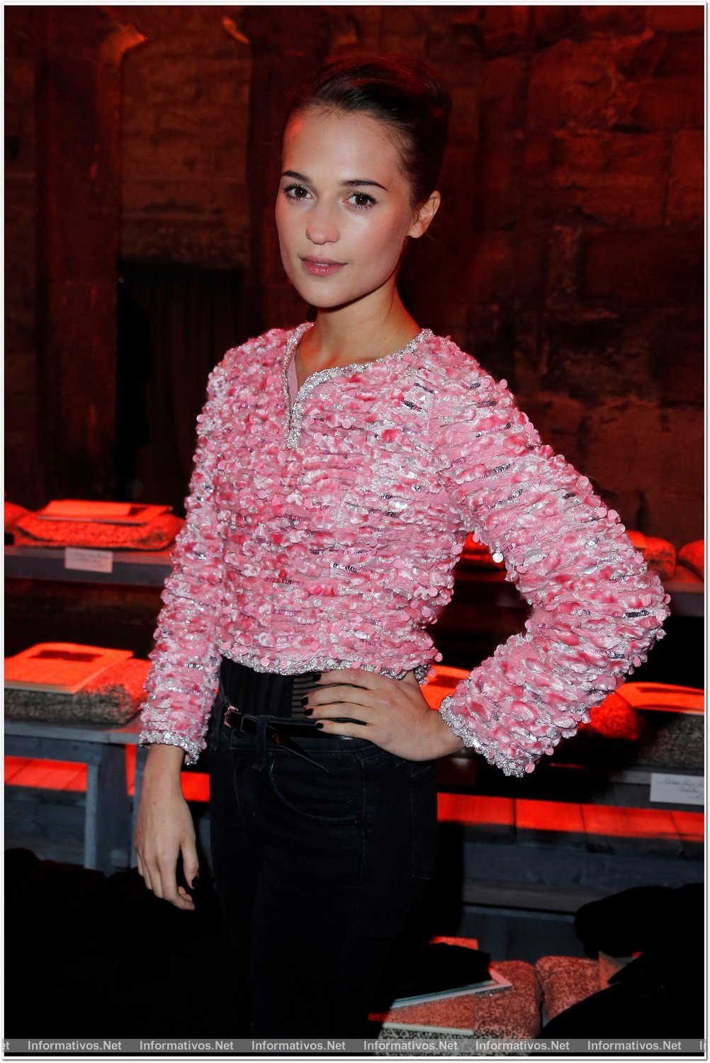 Desfile de Karl Lagerfeld para Chanel "Métiers d´Art" 2012/2013 en Escocia: PHOTOCALL - Miroslava Duma 