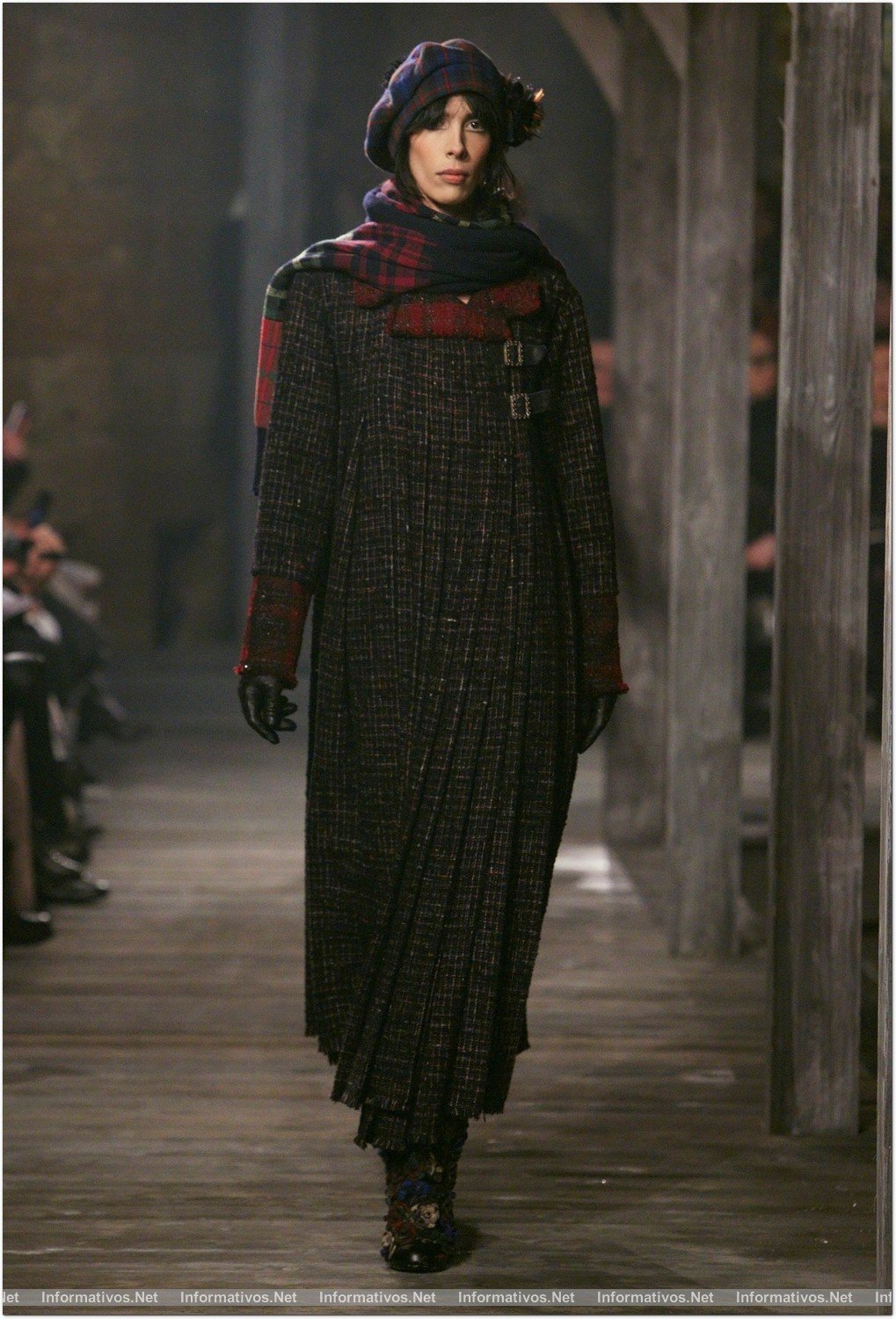 Desfile de Karl Lagerfeld para Chanel "Métiers d´Art" 2012/2013 en Escocia