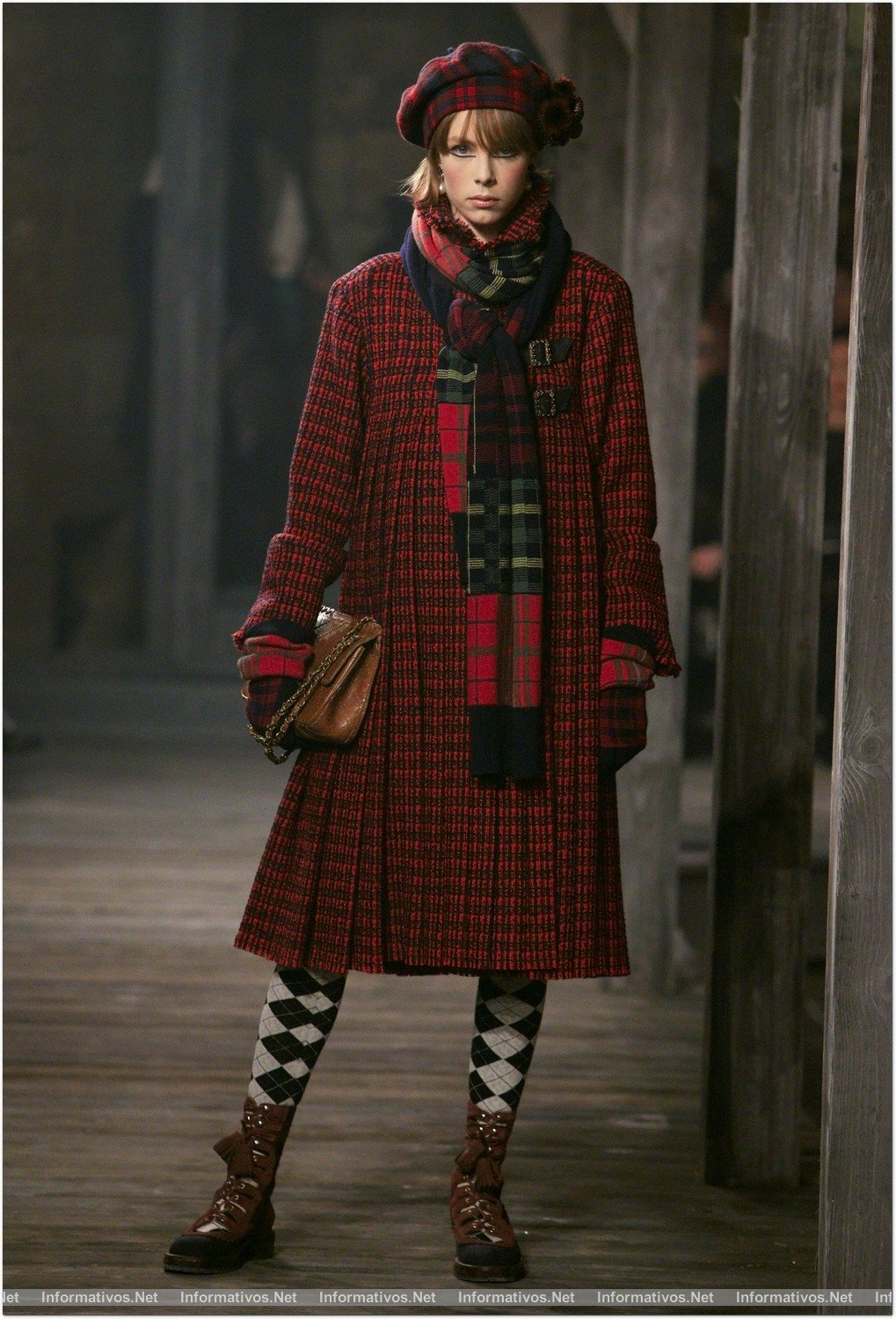 Desfile de Karl Lagerfeld para Chanel "Métiers d´Art" 2012/2013 en Escocia