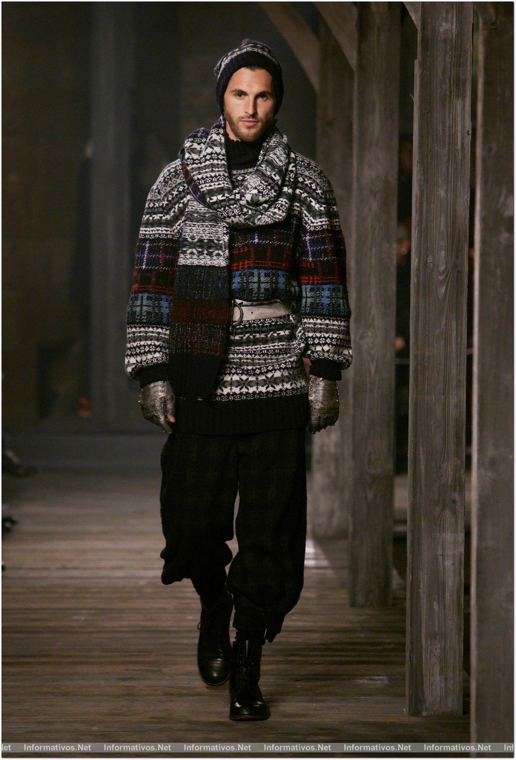 Desfile de Karl Lagerfeld para Chanel "Métiers d´Art" 2012/2013 en Escocia