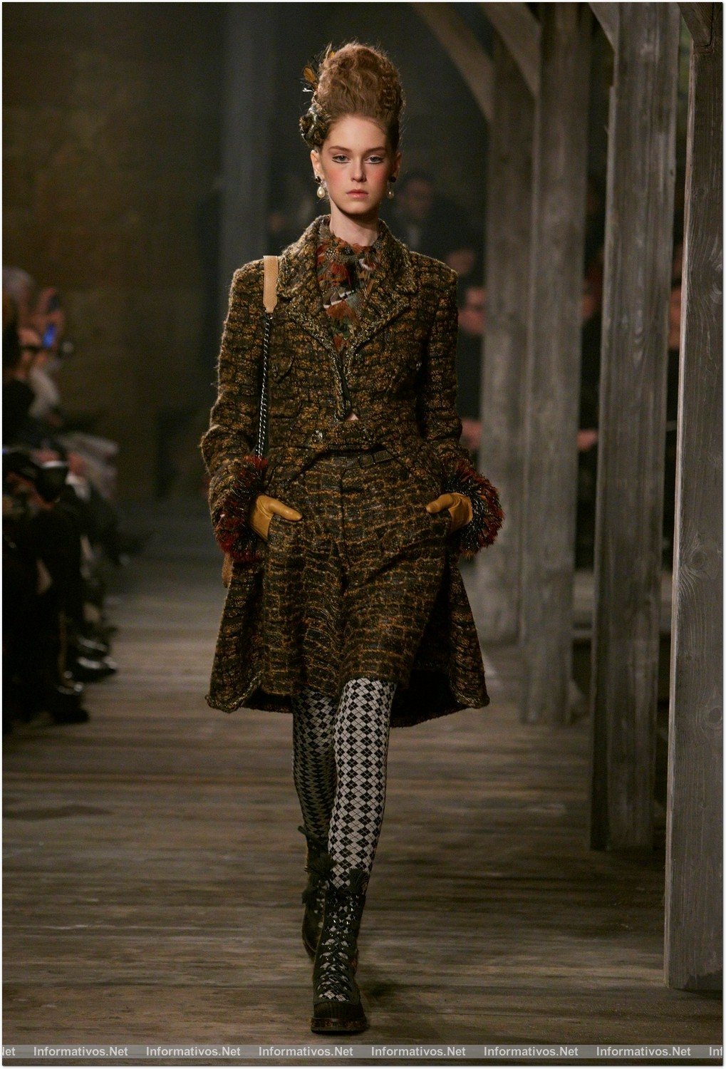 Desfile de Karl Lagerfeld para Chanel "Métiers d´Art" 2012/2013 en Escocia