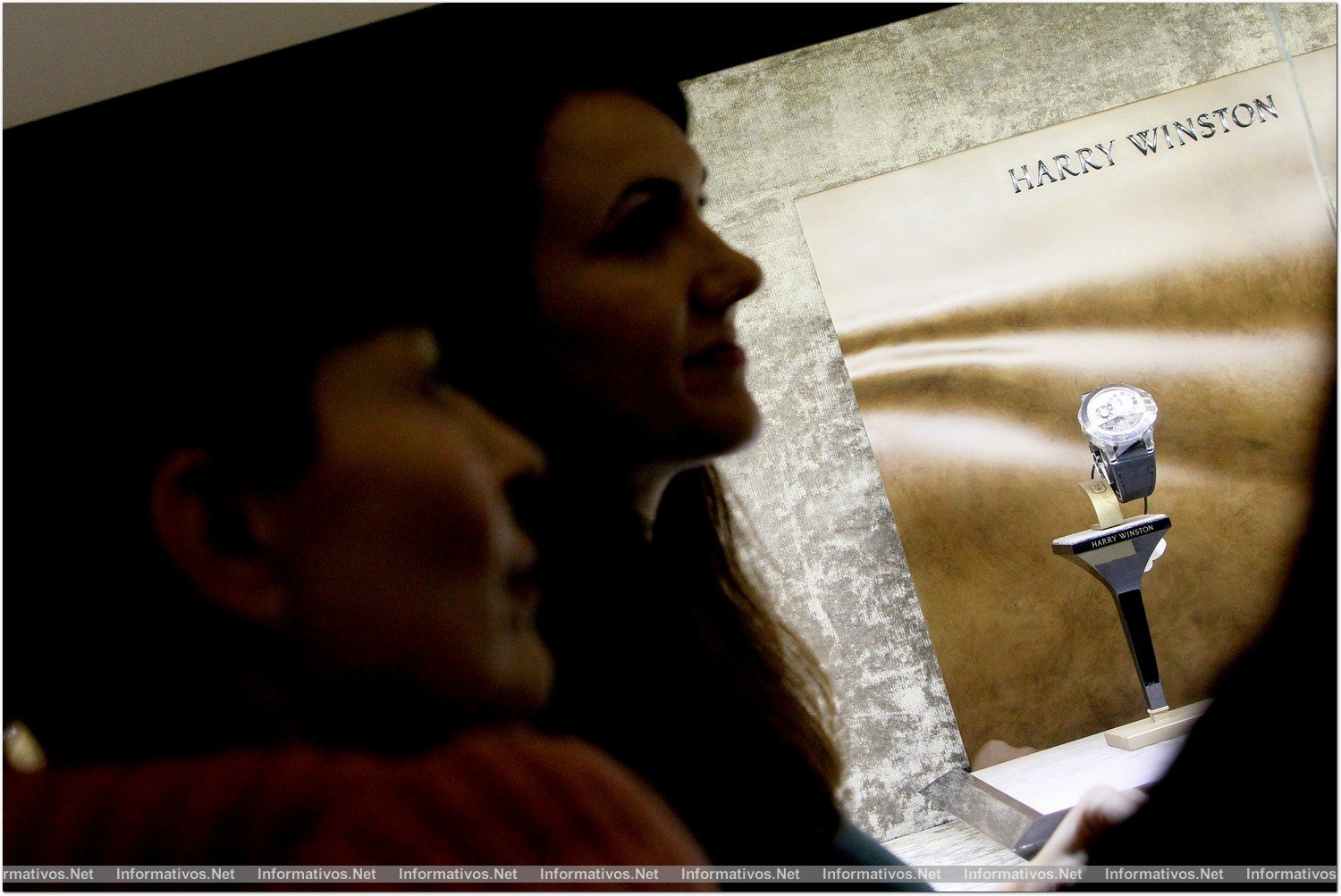BCN12DIC012.- GR Barcelona exhibe 30 piezas exclusivas de las colecciones de relojería Harry Winston 