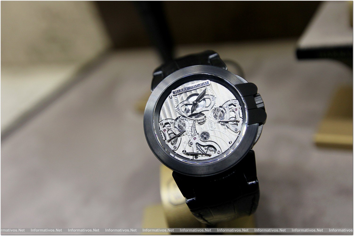 BCN12DIC012.- GR Barcelona exhibe 30 piezas exclusivas de las colecciones de relojería Harry Winston 