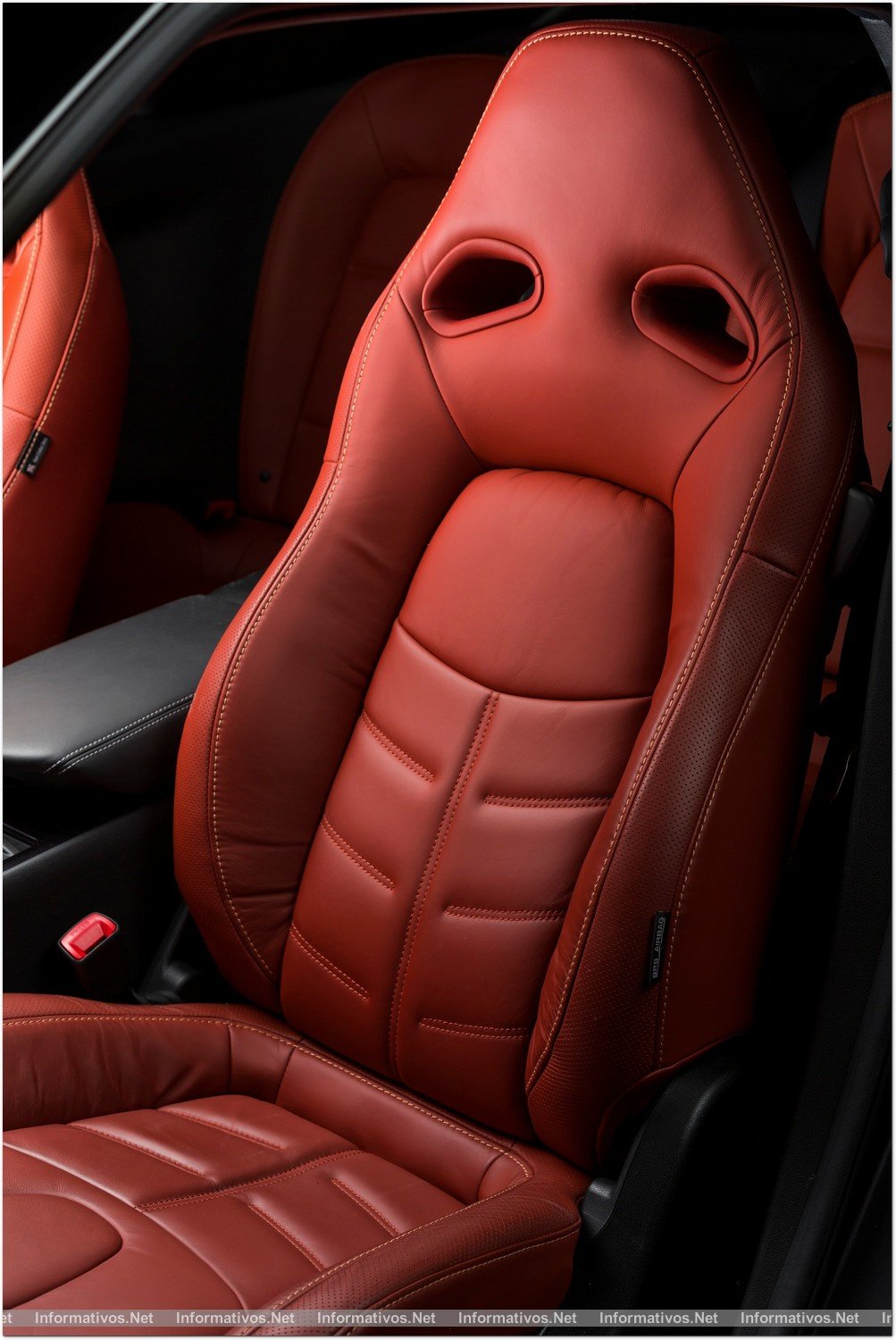 BCNENE013.- EL NUEVO NISSAN GT-R 2013 YA A LA VENTA EN ESPAÑA