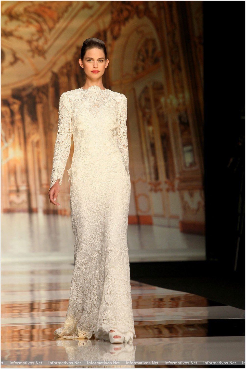 BCN01MAY013.- Barcelona Bridal Week- Pasarela Gaudí: Yolan Cris 