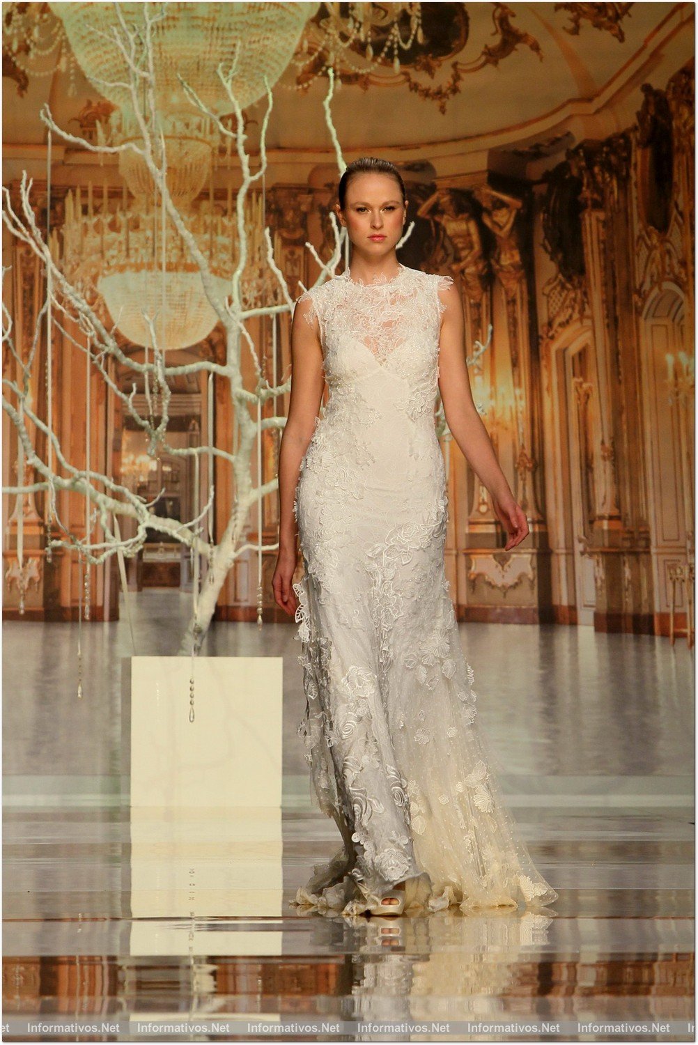 BCN01MAY013.- Barcelona Bridal Week- Pasarela Gaudí: Yolan Cris 