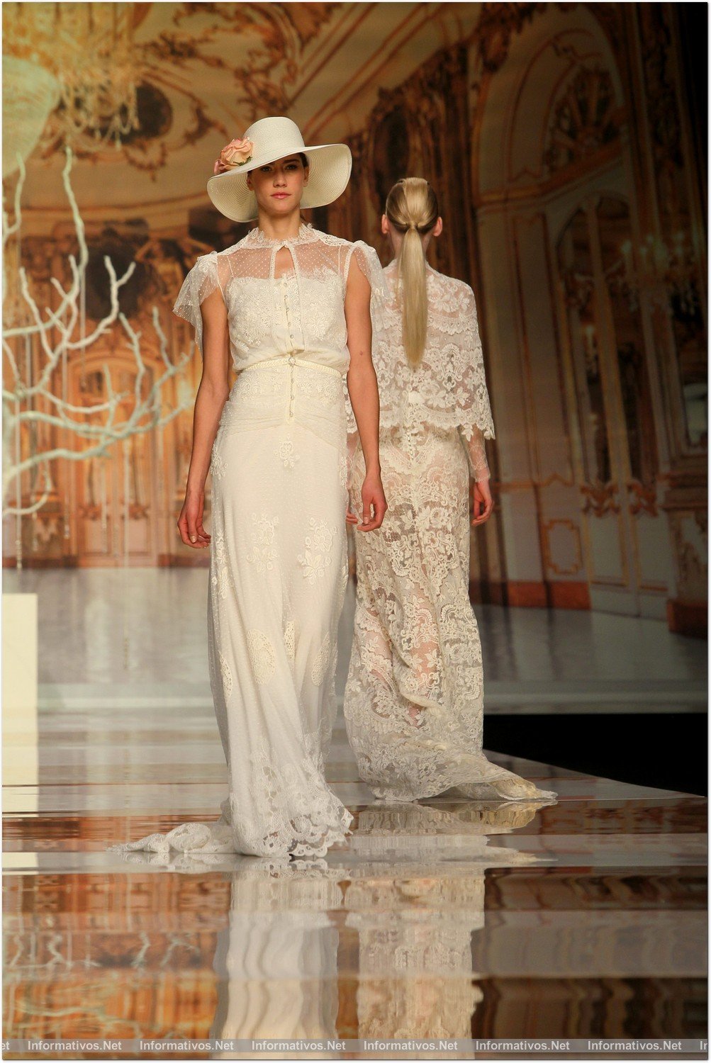 BCN01MAY013.- Barcelona Bridal Week- Pasarela Gaudí: Yolan Cris 