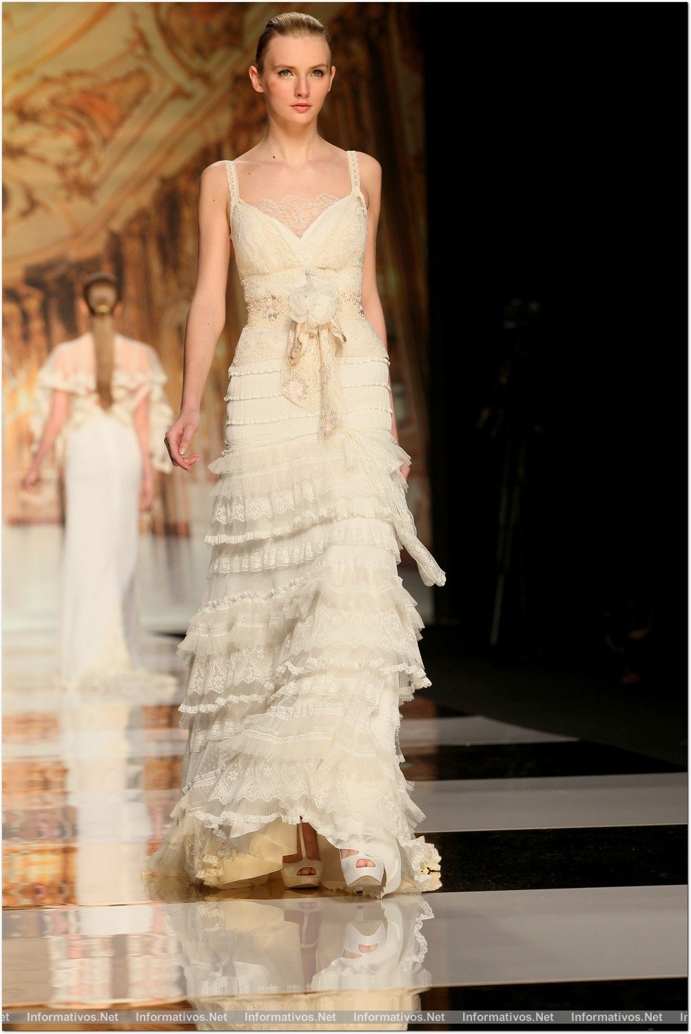 BCN01MAY013.- Barcelona Bridal Week- Pasarela Gaudí: Yolan Cris 