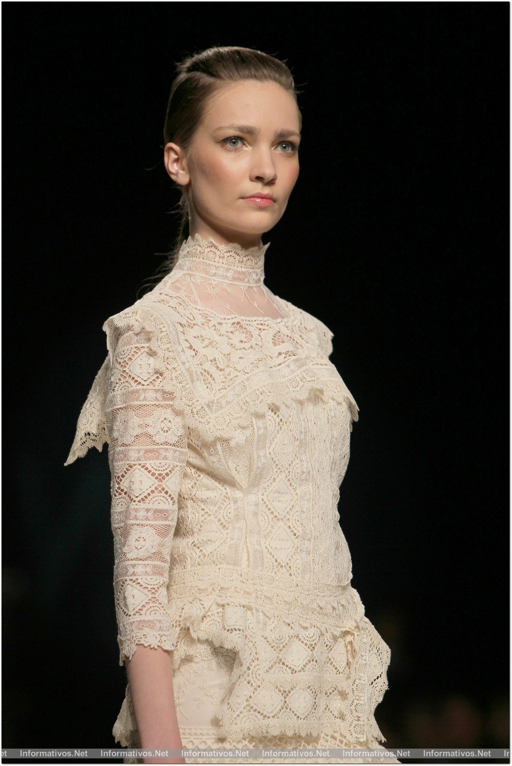 BCN01MAY013.- Barcelona Bridal Week- Pasarela Gaudí: Yolan Cris 