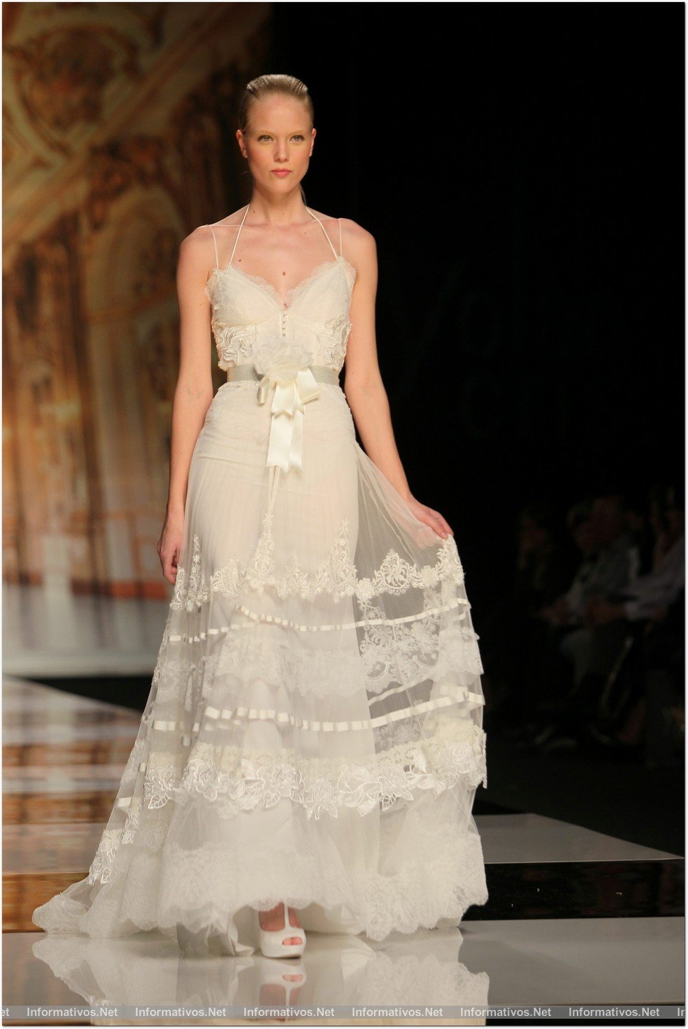 BCN01MAY013.- Barcelona Bridal Week- Pasarela Gaudí: Yolan Cris 