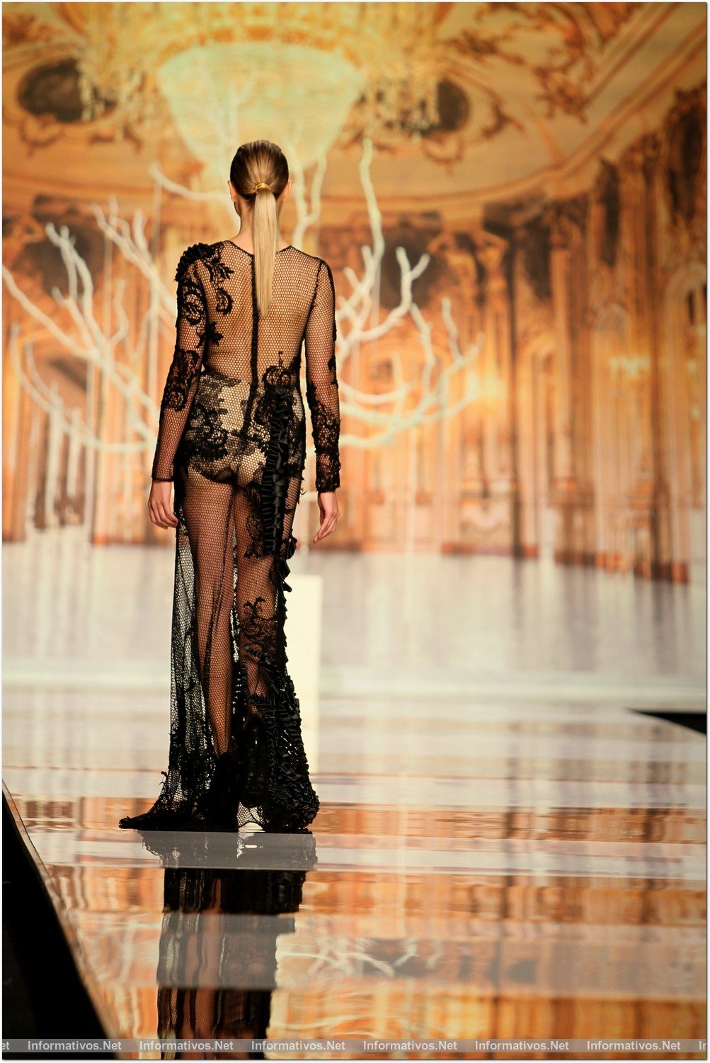 BCN01MAY013.- Barcelona Bridal Week- Pasarela Gaudí: Yolan Cris 