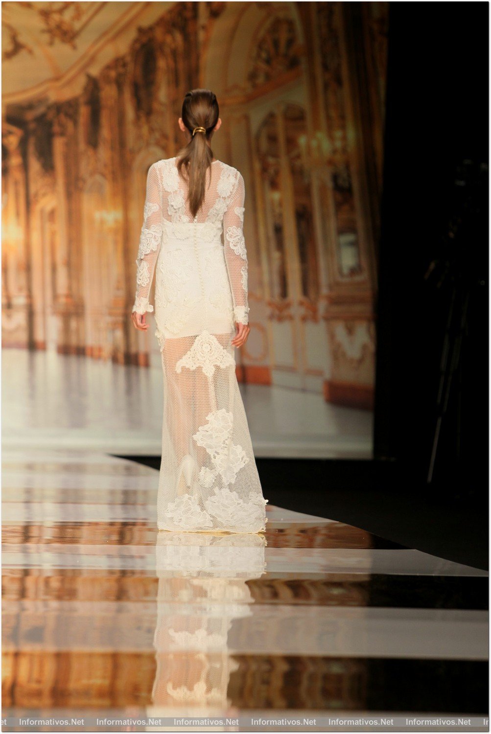 BCN01MAY013.- Barcelona Bridal Week- Pasarela Gaudí: Yolan Cris 