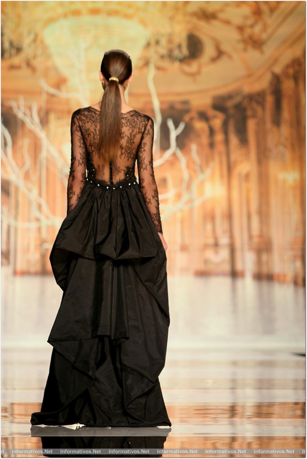 BCN01MAY013.- Barcelona Bridal Week- Pasarela Gaudí: Yolan Cris 