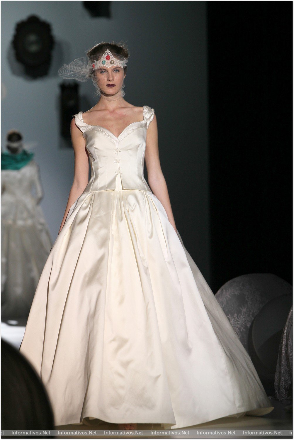 BCN02MAY013.- Barcelona Bridal Week- Pasarela Gaudí: Raimon Bundó - IR de Bundó