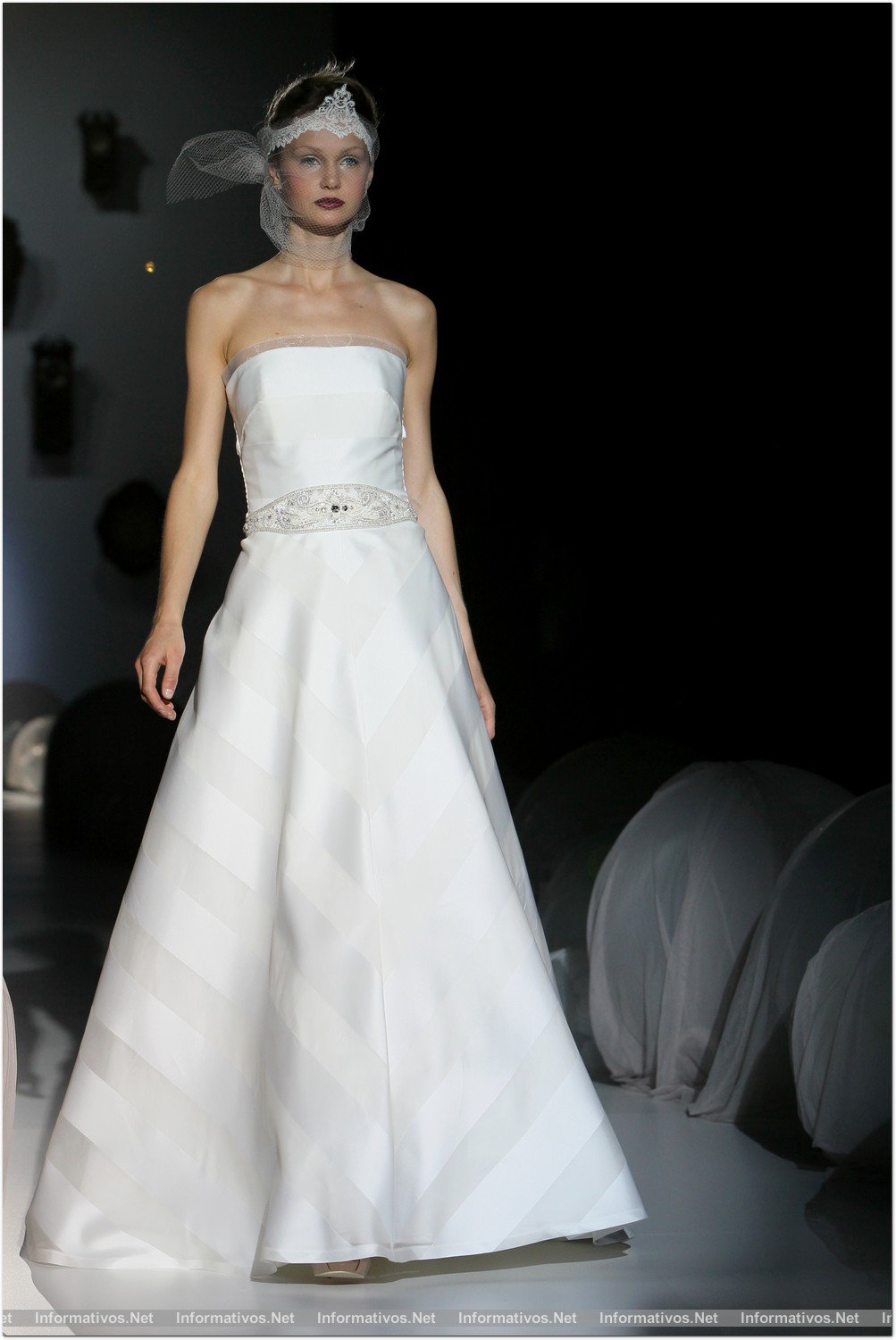 BCN02MAY013.- Barcelona Bridal Week- Pasarela Gaudí: Raimon Bundó - IR de Bundó