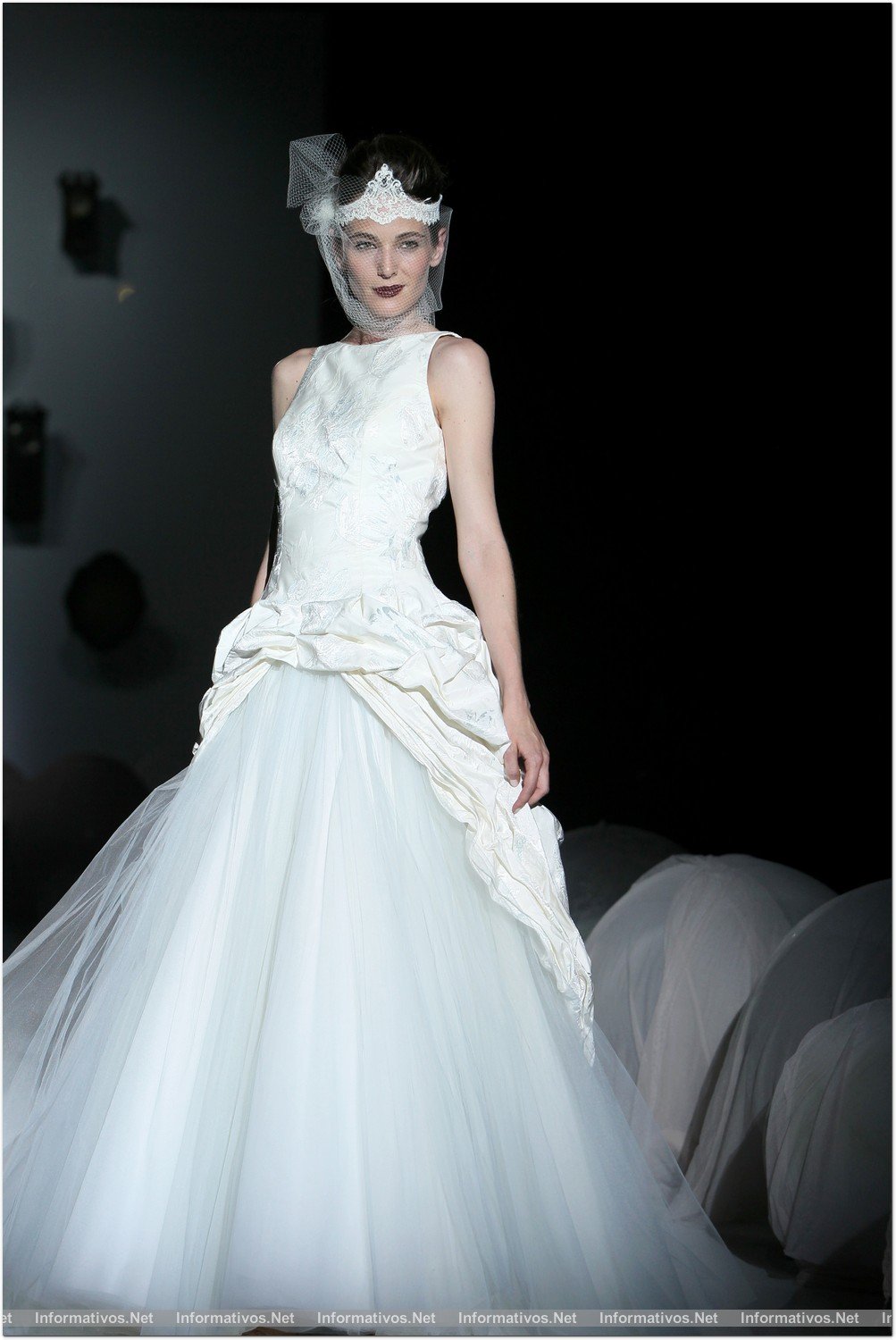 BCN02MAY013.- Barcelona Bridal Week- Pasarela Gaudí: Raimon Bundó - IR de Bundó