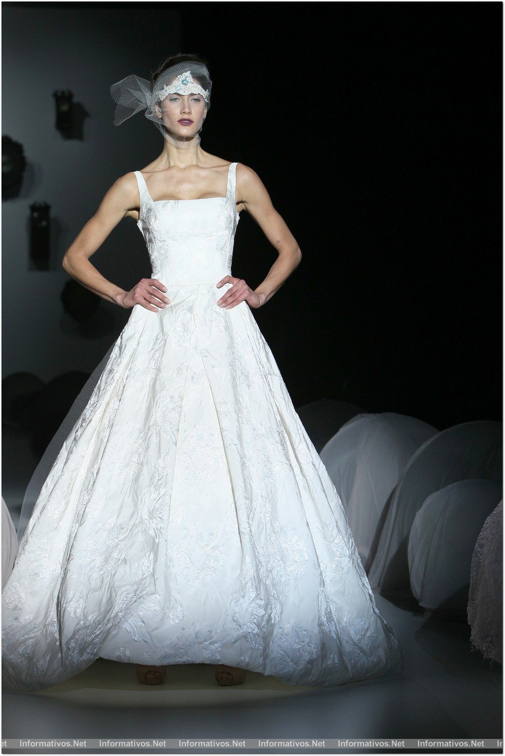 BCN02MAY013.- Barcelona Bridal Week- Pasarela Gaudí: Raimon Bundó - IR de Bundó