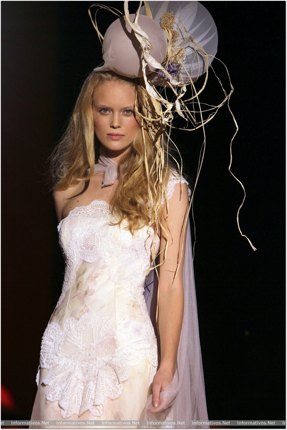 BCN02MAY013.- Barcelona Bridal Week- Pasarela Gaudí: Raimon Bundó - IR de Bundó