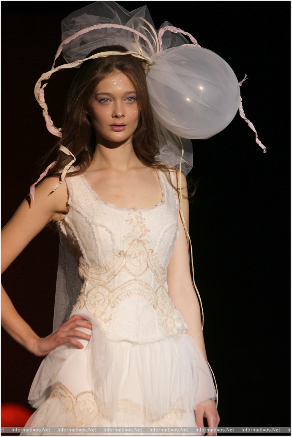 BCN02MAY013.- Barcelona Bridal Week- Pasarela Gaudí: Raimon Bundó - IR de Bundó