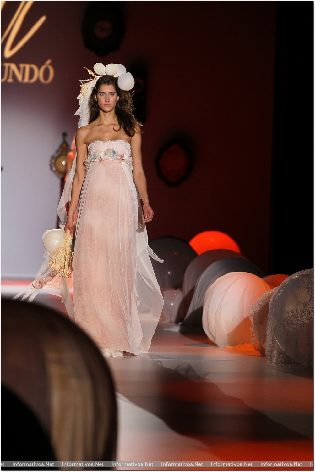 BCN02MAY013.- Barcelona Bridal Week- Pasarela Gaudí: Raimon Bundó - IR de Bundó