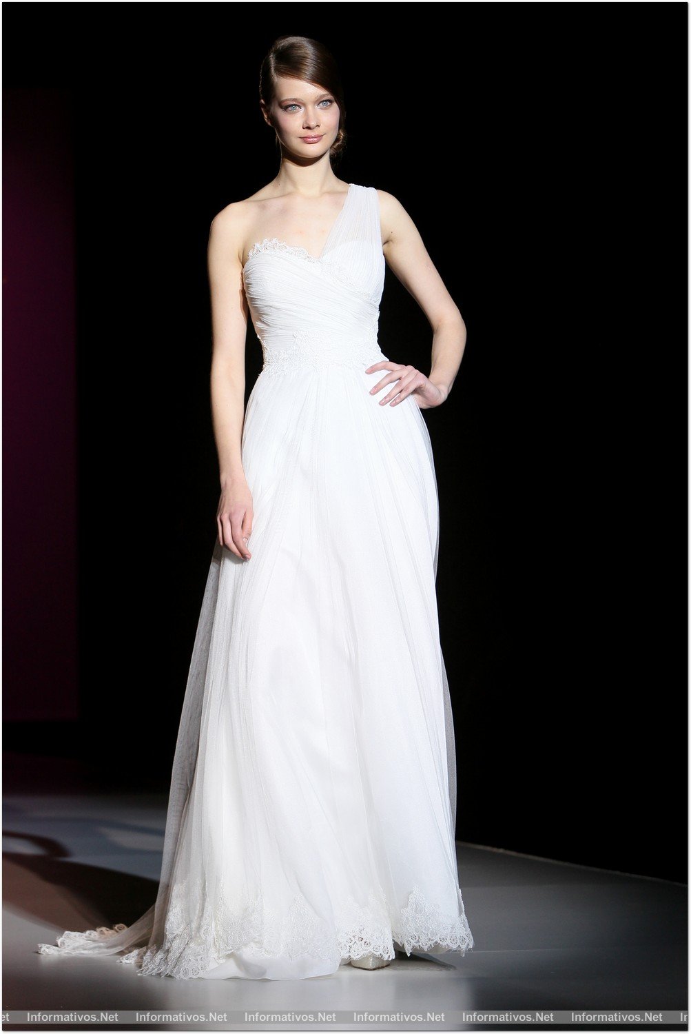 BCN02MAY013.- Barcelona Bridal Week- Pasarela Gaudí: Hannibal Laguna 