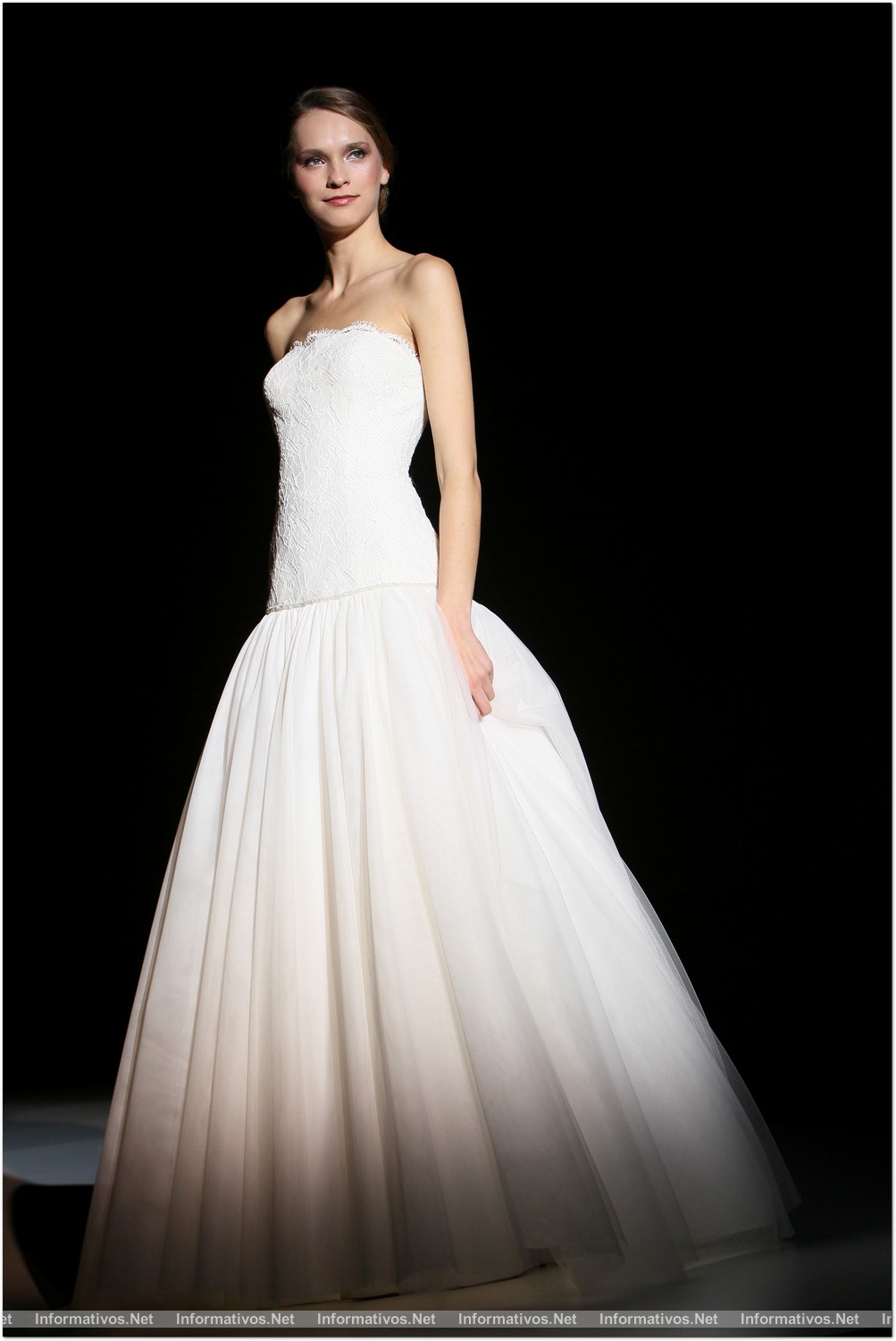 BCN02MAY013.- Barcelona Bridal Week- Pasarela Gaudí: Hannibal Laguna 