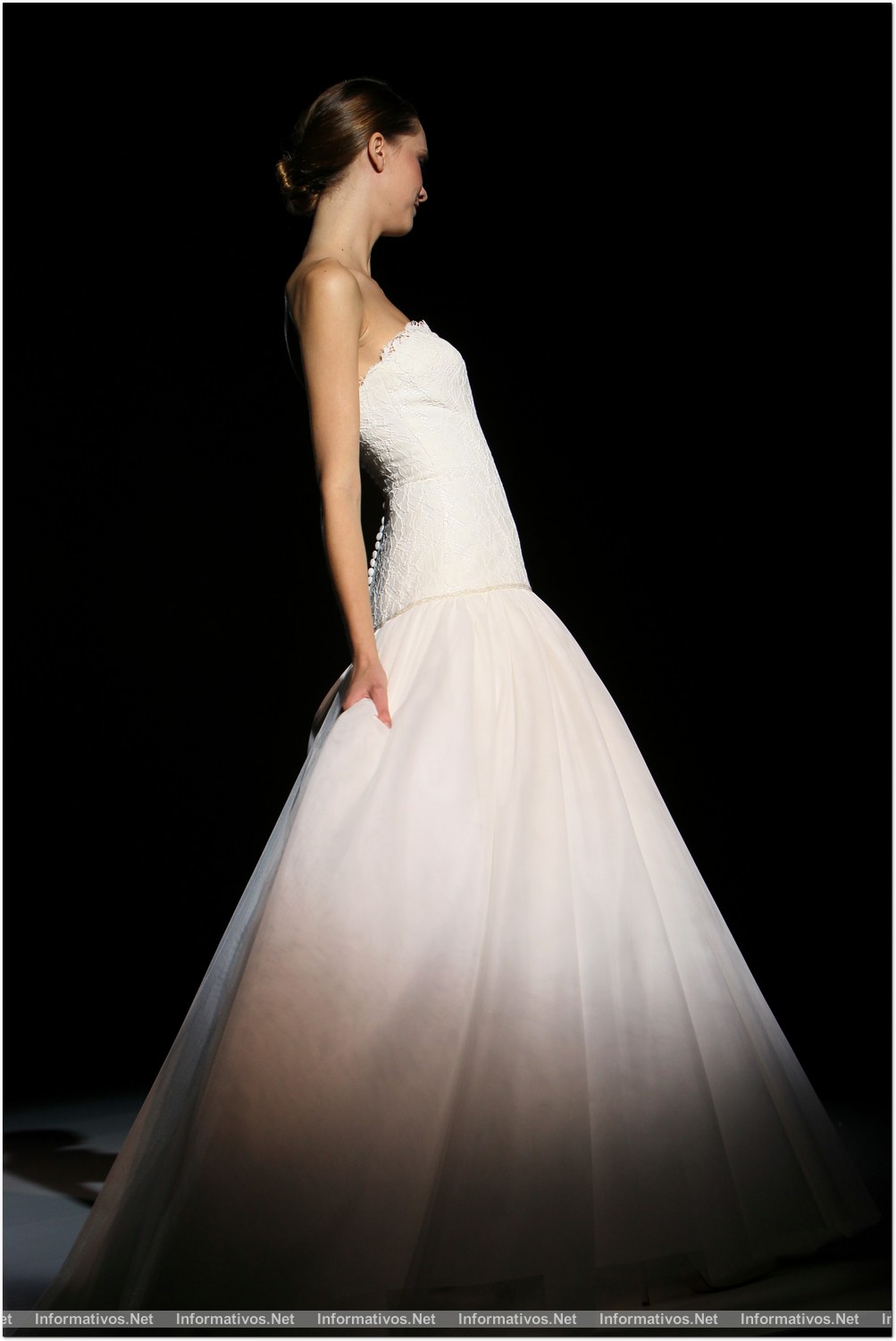 BCN02MAY013.- Barcelona Bridal Week- Pasarela Gaudí: Hannibal Laguna 
