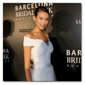 :: Pulse para Ampliar :: BCN02MAY013.- Barcelona Bridal Week- Pasarela Gaudí: Hannibal Laguna 
