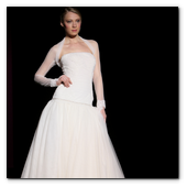:: Pulse para Ampliar :: BCN02MAY013.- Barcelona Bridal Week- Pasarela Gaudí: Hannibal Laguna 