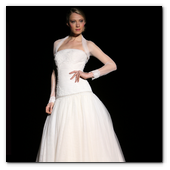:: Pulse para Ampliar :: BCN02MAY013.- Barcelona Bridal Week- Pasarela Gaudí: Hannibal Laguna 