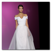 :: Pulse para Ampliar :: BCN02MAY013.- Barcelona Bridal Week- Pasarela Gaudí: Hannibal Laguna 