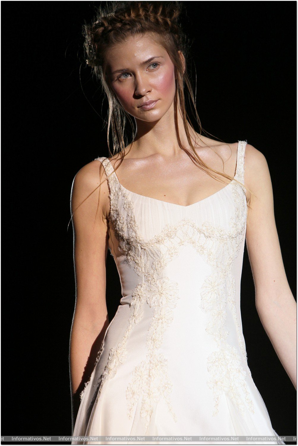 BCN02MAY013.- Barcelona Bridal Week- Pasarela Gaudí: Victorio & Lucchino