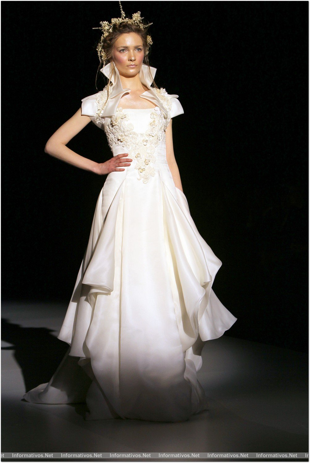BCN02MAY013.- Barcelona Bridal Week- Pasarela Gaudí: Victorio & Lucchino