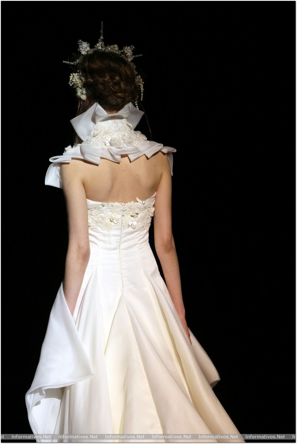 BCN02MAY013.- Barcelona Bridal Week- Pasarela Gaudí: Victorio & Lucchino